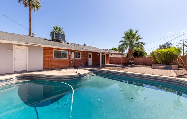 FULLY REMODELED 4 BEDROOM 2 BATH HOME WITH PEBBLETECH DIVING POOL AND FIREPIT IN SOUTH SCOTTSDALE