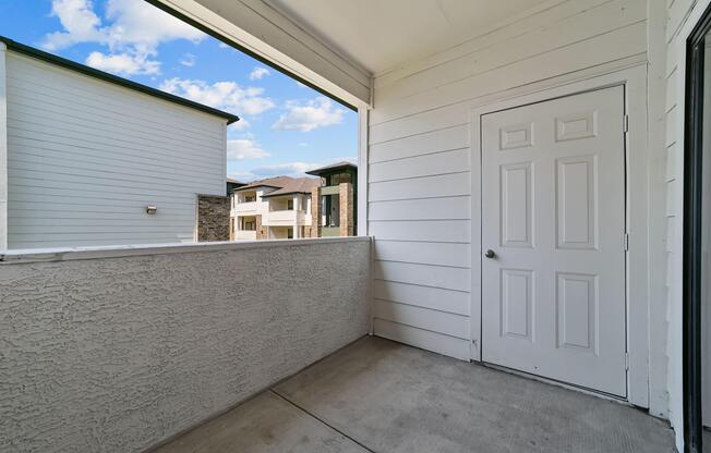 2 beds, 2 baths, 985 sqft, $1,600