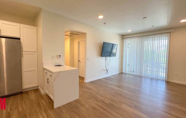 1 bed, 1 bath, 665 sqft, $2,095, Unit 202