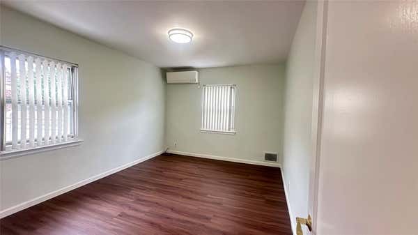 73 28 199 ST