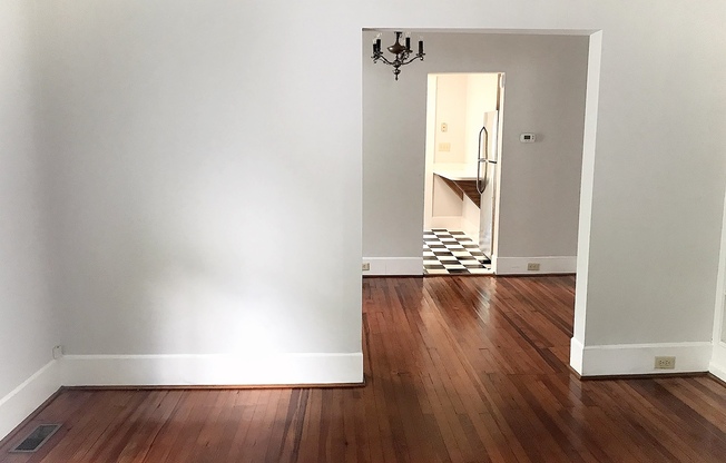 Charming 2BR/1BA Arnette Avenue Bungalow! #WhitePicketFenceLife
