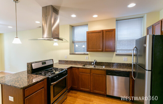 1546 N MOHAWK