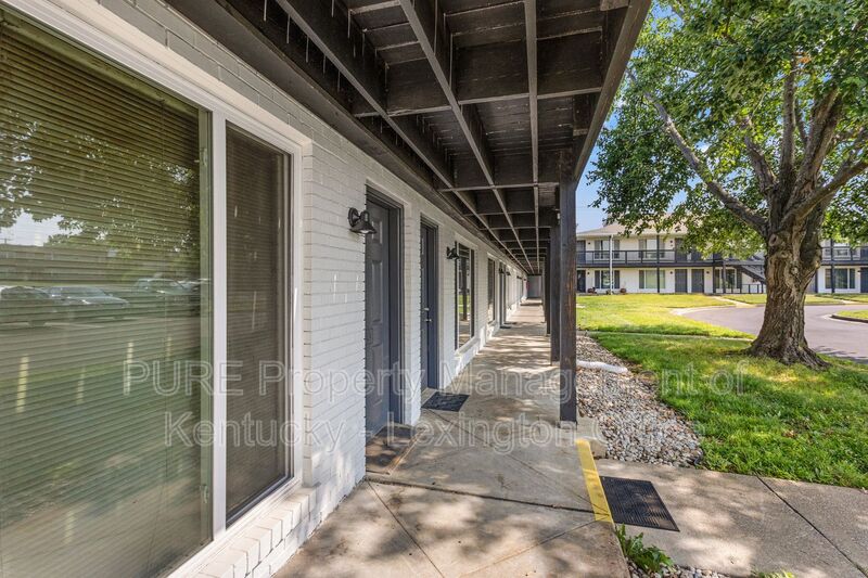 1685 Alexandria Dr