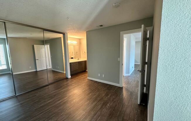 2 beds, 1 bath, 821 sqft, $2,790, Unit F036