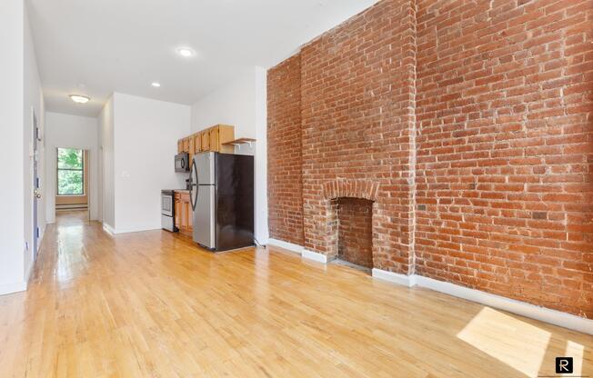 367 W 120 ST