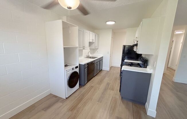 2 beds, 1 bath, 700 sqft, $1,495, Unit 54