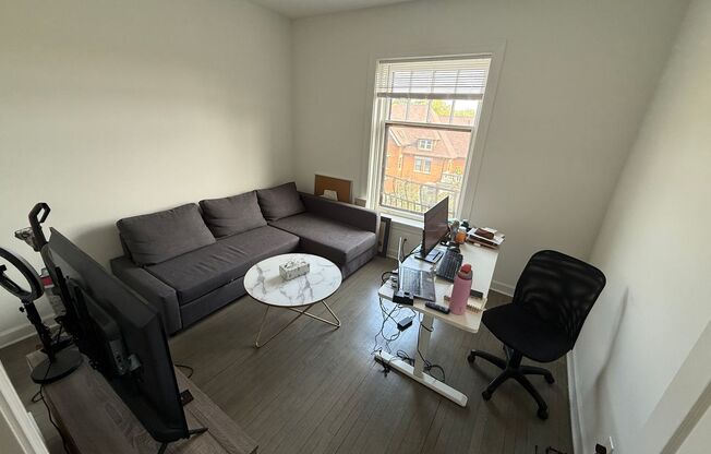 2813 E. Belleview Pl.