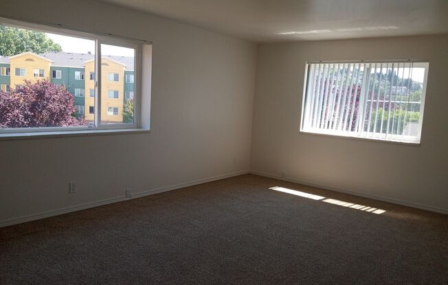 2 beds, 1 bath, 950 sqft, $1,750, Unit 406