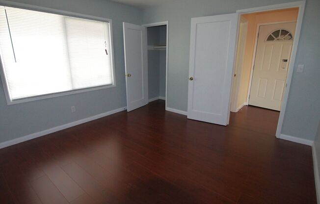 Renovated 2 Bedroom, on San Pablo Ave, in East Richmond Area