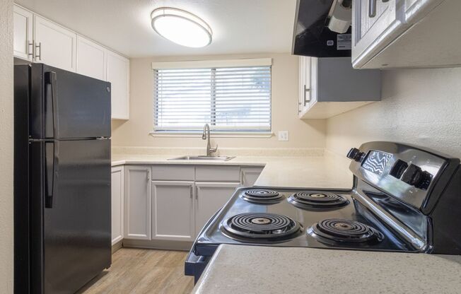 3 beds, 1.5 baths, 1,025 sqft, $2,275, Unit 490004