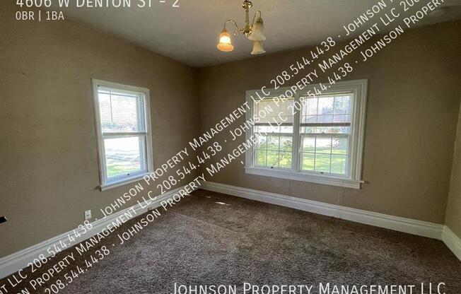 4606 W DENTON ST