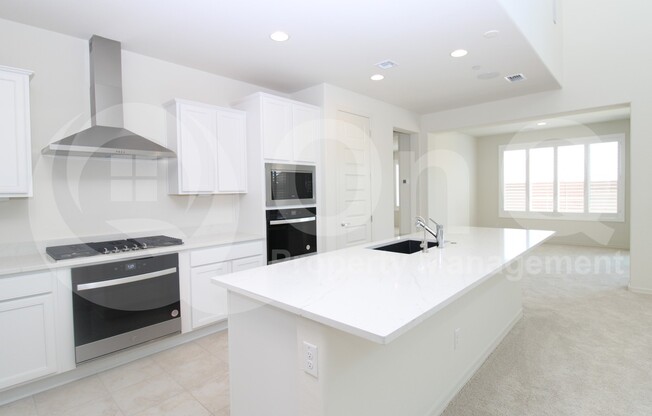 13769 W FRST PLEASANT PL