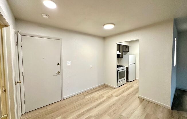 1 bed, 1 bath, $995, Unit 223