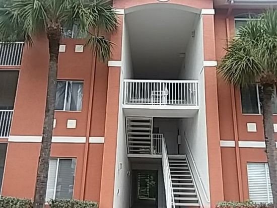 ANNUAL RENTAL - 2 BED / 2BATH 3RD FLOOR AT TUSCANY GARDENS