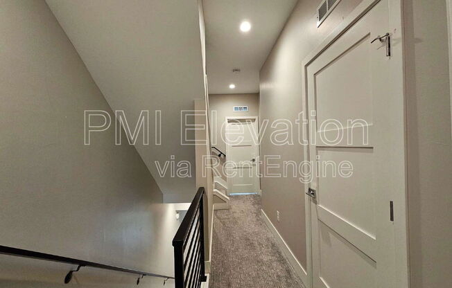 4260 W 13 AVE