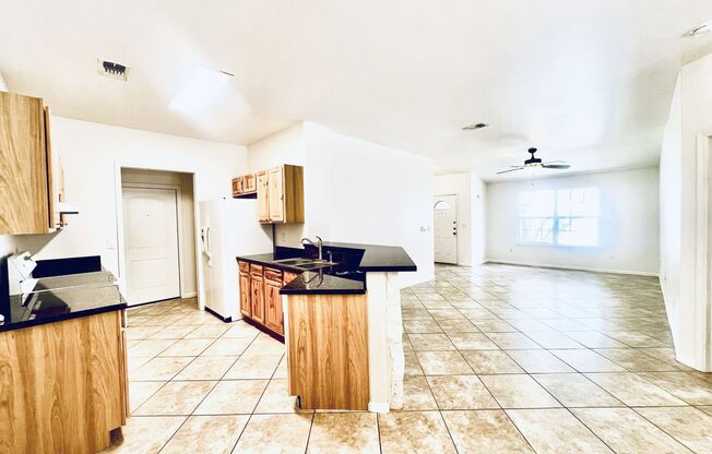 3-Bedroom/2-Bath Duplex in Lago Vista