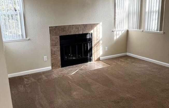1 bed, 1 bath, 700 sqft, $1,700, Unit 238