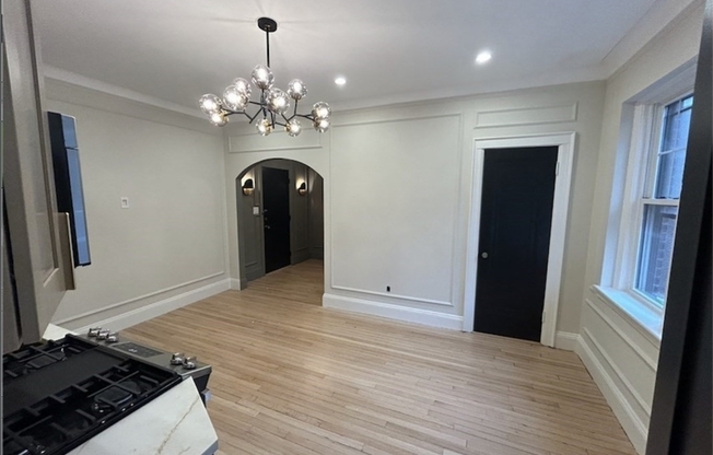 4 CHISWICK RD