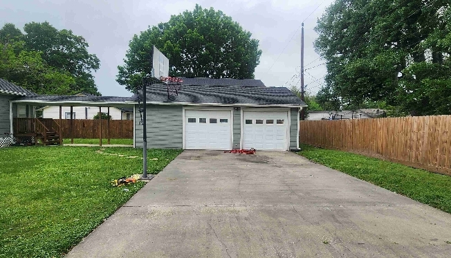 200 POINSETTA LN