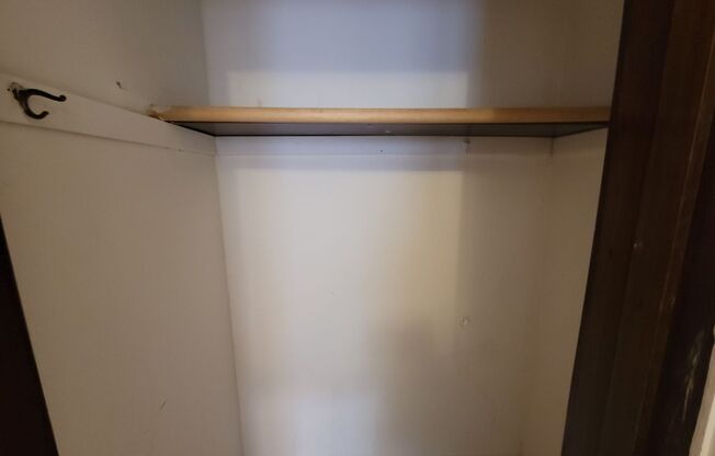 1 bed, 1 bath, $1,025, Unit 31
