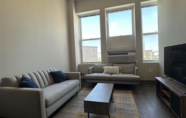 2 beds, 2 baths, 855 sqft, $1,999, Unit 506