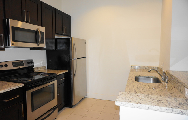 1 bed, 1 bath, 553 sqft, $1,150, Unit 104