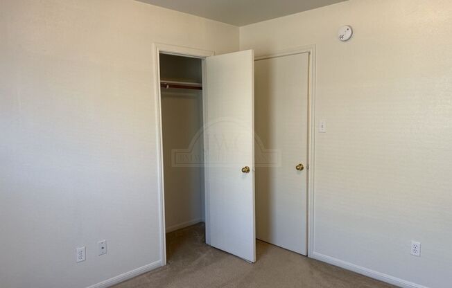 3 beds, 2 baths, $1,225, Unit 1629 Yuma Trail Unit A