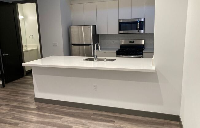 161 S. NORMANDIE AVE