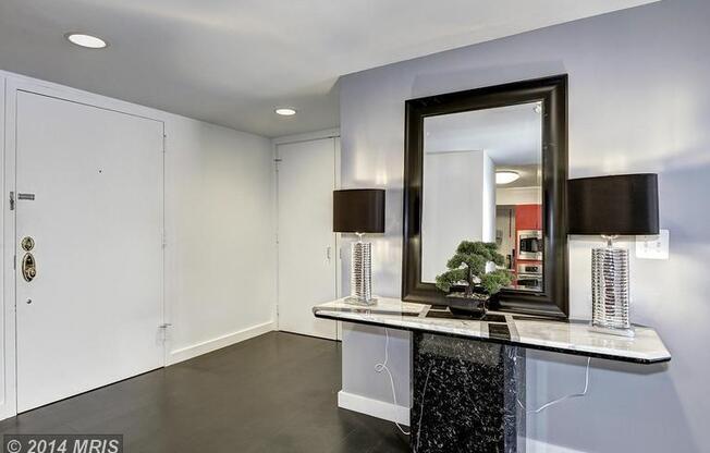 Contemporary 2 Bed 2.5 Bath Condo in Georgetown's Iconic Flourmill Condominium.
