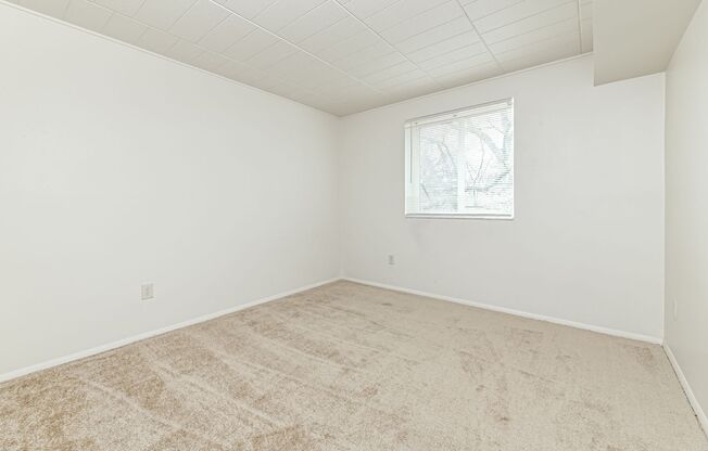 1 bed, 1 bath, 650 sqft, $825, Unit 102 One Bedroom