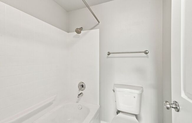 2 beds, 2 baths, 1,140 sqft, $1,495