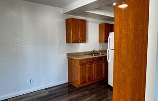 2 beds, 1 bath, 800 sqft, $2,050, Unit 916-C