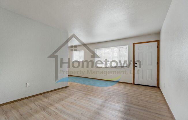 2 beds, 1 bath, $1,200, Unit 2