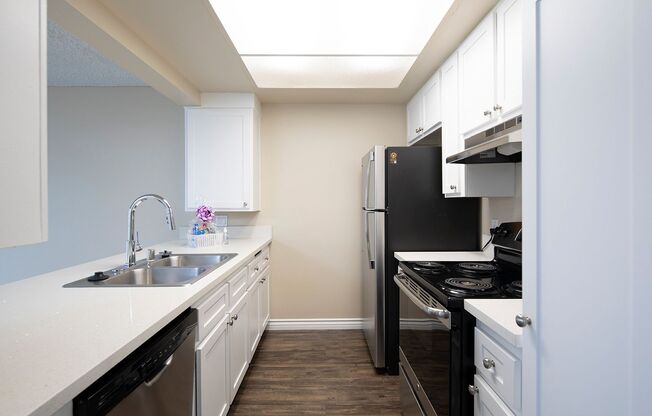 1 bed, 1 bath, 844 sqft, $2,595, Unit 207