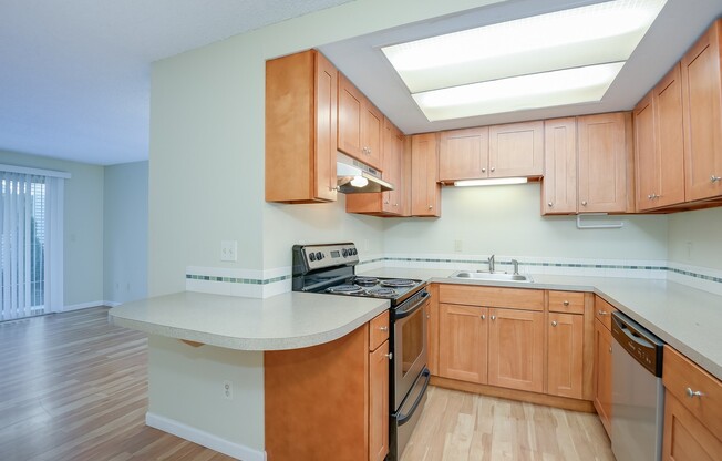 2 beds, 1 bath, 765 sqft, $2,295, Unit 108