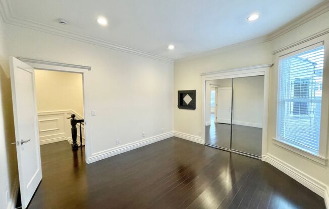 4 beds, 1 bath, $6,750, Unit 58 Sharon Street