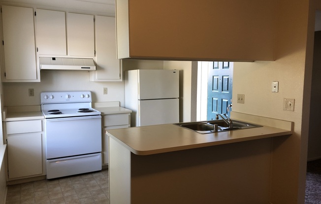 2 beds, 1 bath, 850 sqft, $1,495, Unit 25