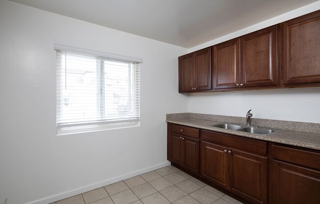 2 beds, 1 bath, $2,995, Unit 1346