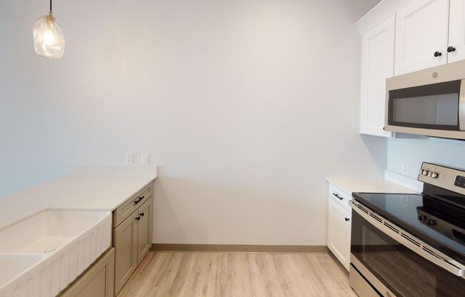 1 bed, 1 bath, 459 sqft, $2,025, Unit 303