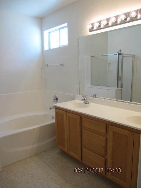 2 beds, 2 baths, $1,900