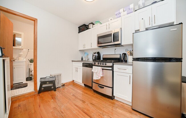 456 9 AVE