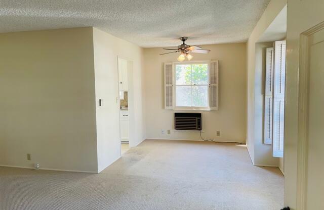 210 CEDAR CREST AVE