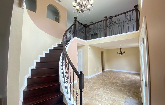 4/2.5 Clermont Home with fenced yard