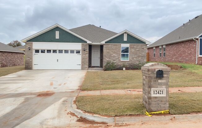 Brand New Construction 3 Bedroom 2 Bathroom 2 Car Garage Home in Oakdale School District