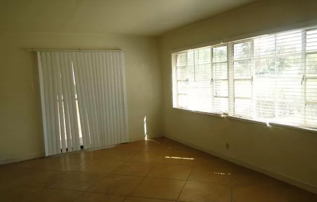 2 beds, 1 bath, $1,350