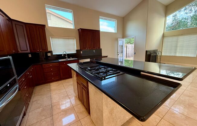 6 Bedroom 4 baths Granite Kitchen Executive Home For $6900