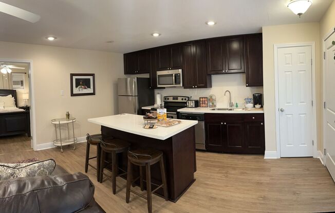3921 Prytania