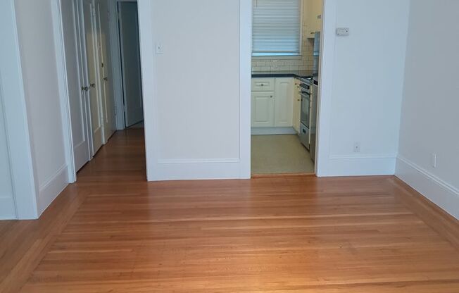 440 Hyde Street (359r)