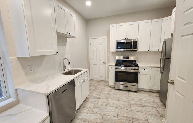 Beautiful 3 bed 3.5 Bath home