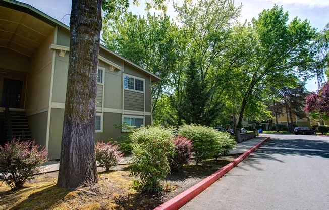 External Apartment View at Commons at Timber Creek, Portland, OR